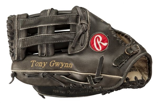 1996 Tony Gwynn Game Worn Rawlings Fielders Glove (PSA/DNA)